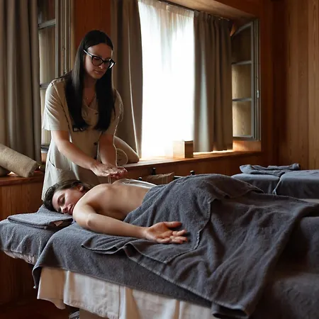 Hammerack Hotel, & Wellness 马尔博尔盖托瓦尔布鲁纳