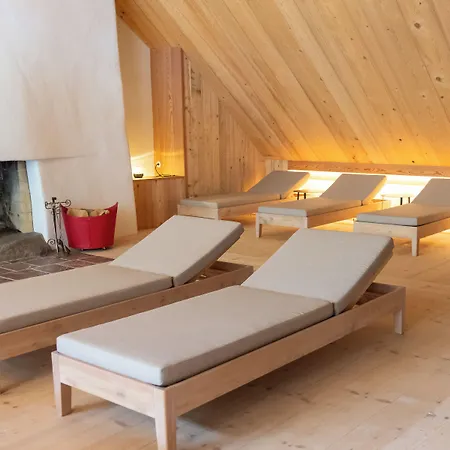 Hammerack Hotel, & Wellness 马尔博尔盖托瓦尔布鲁纳